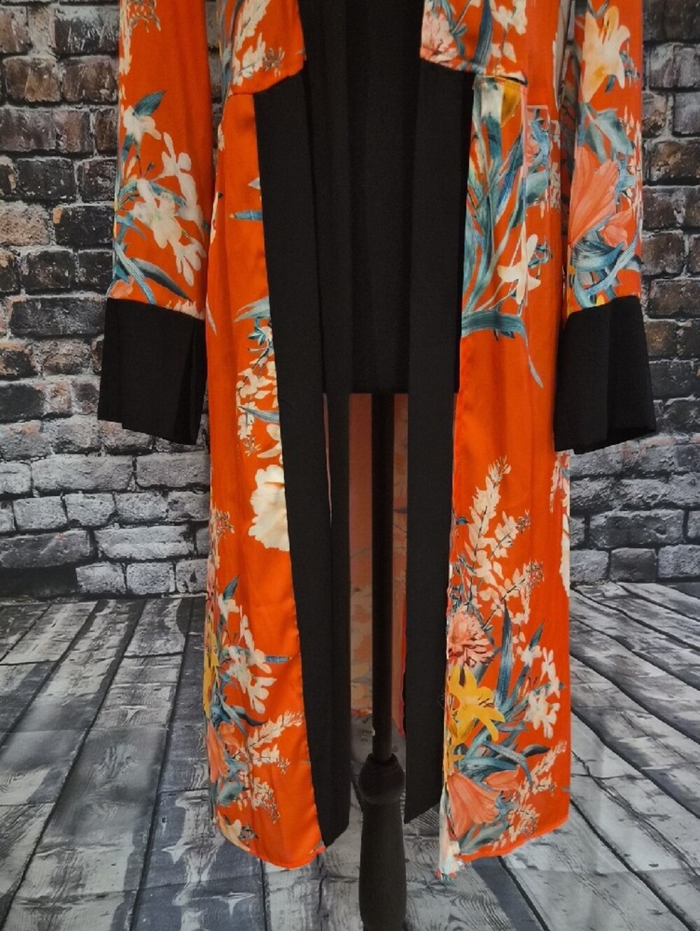 River Island Red Floral Lightweight Kimono NWT SZ 8 - Picture 5 of 7
